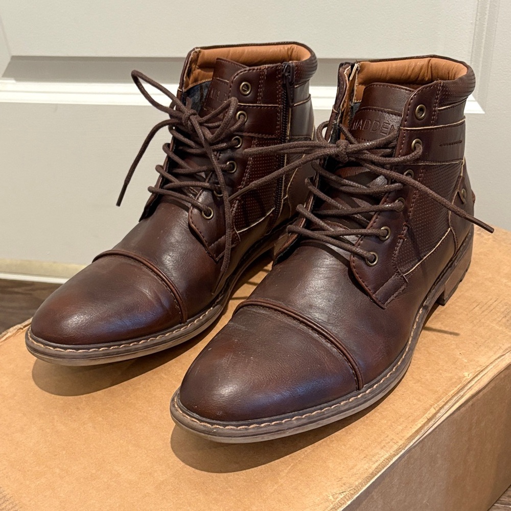Madden Dark Brown Lace-Up Boots